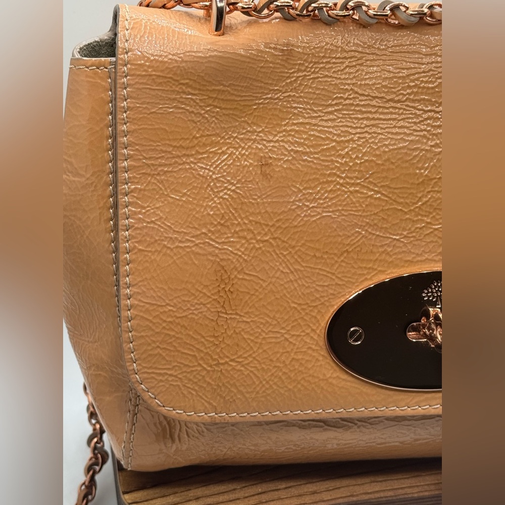 Mulberry Glossy Small Lily Flap Bag Purse in Apricot - Picture 3 of 16
